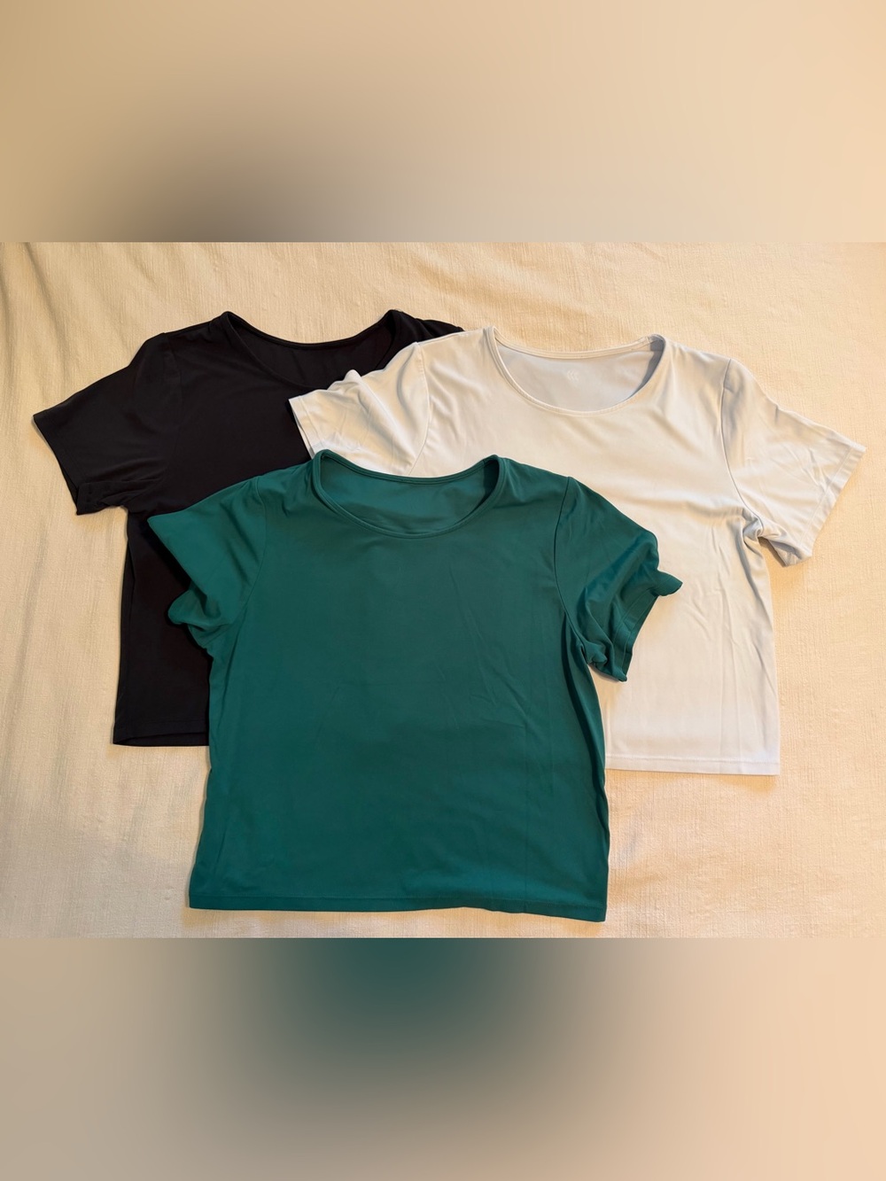 all in motion Women's Short-Sleeve Cropped Crew Tee in Black, White & Green